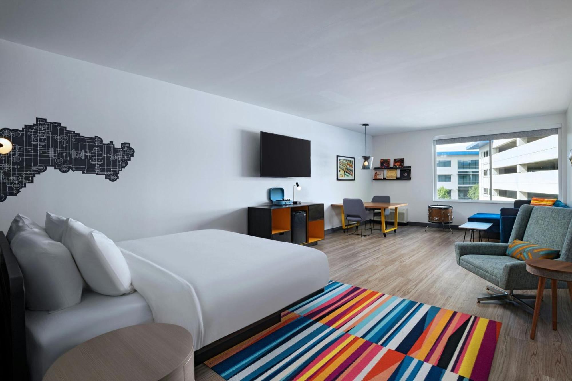 Aloft Austin Southwest Hotel Exterior photo